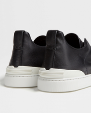 Sneakers Trible — Black / White Sole
