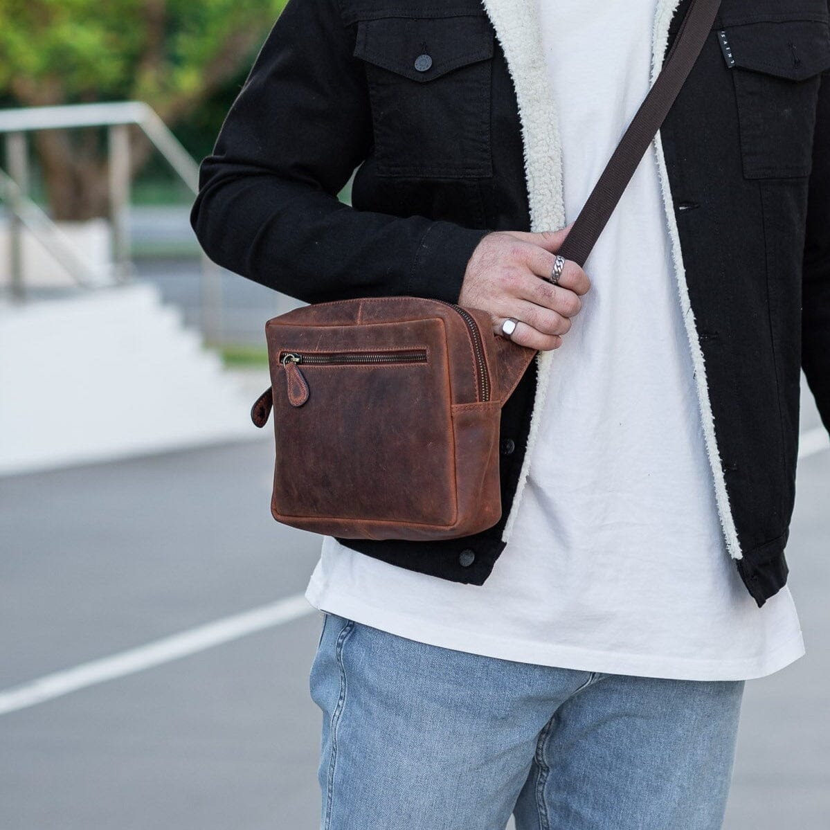 Leather Sling Bag Akiva