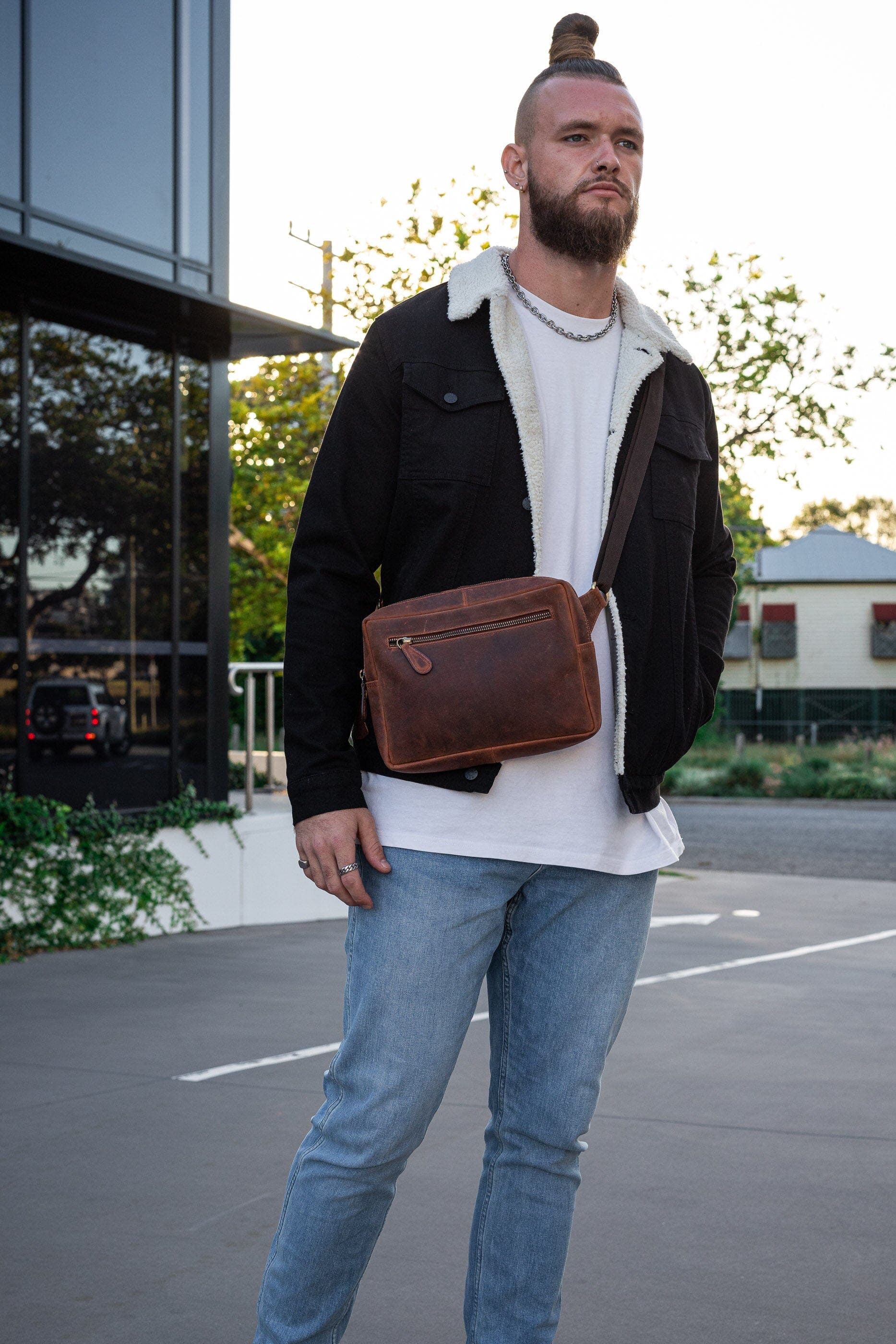 Leather Sling Bag Akiva