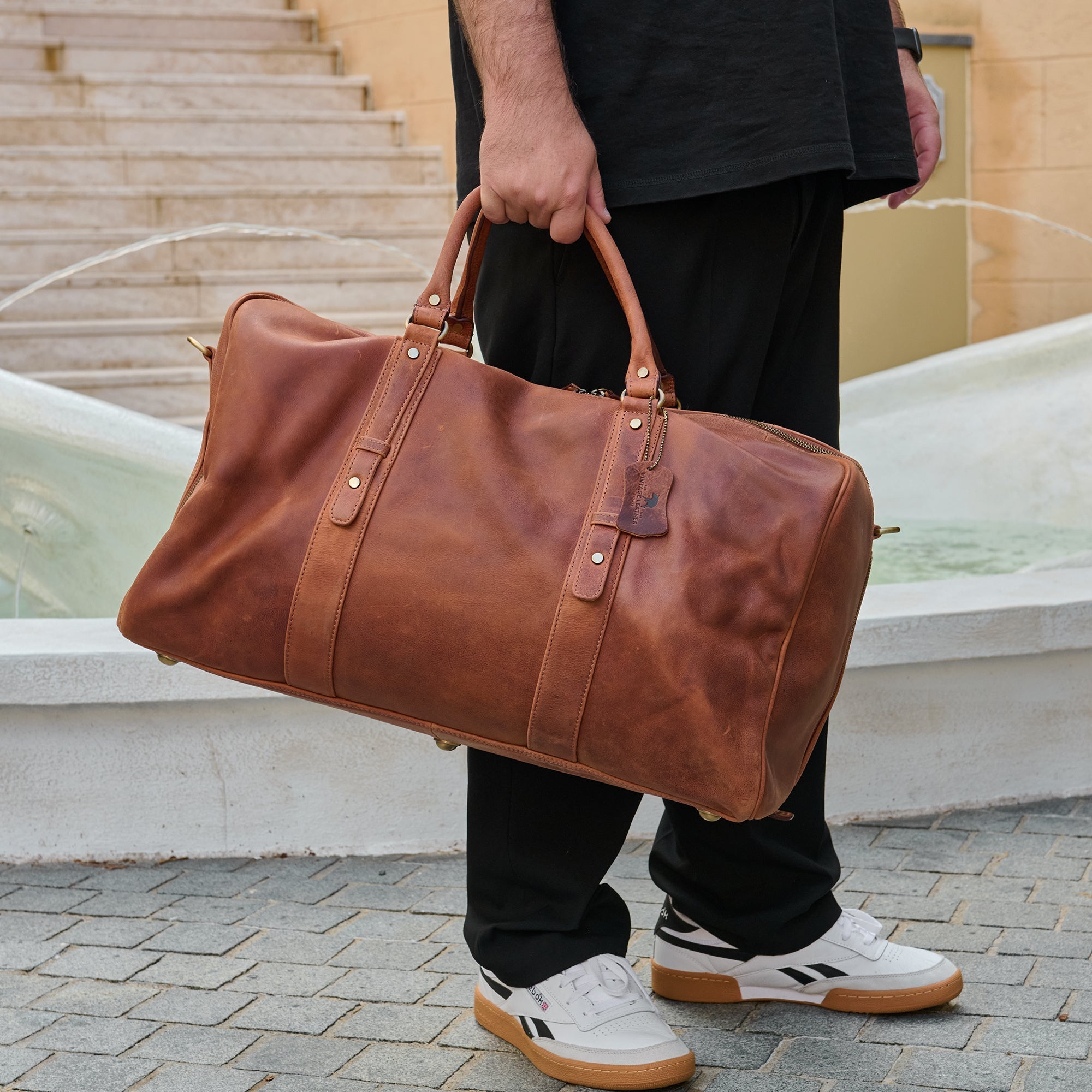 Monarch_DUffle_Bag_008.jpg